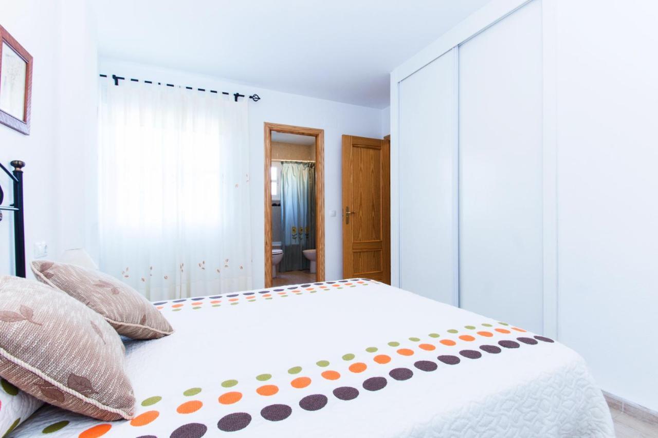 Apartamentos Rotonda Conil De La Frontera Exterior photo