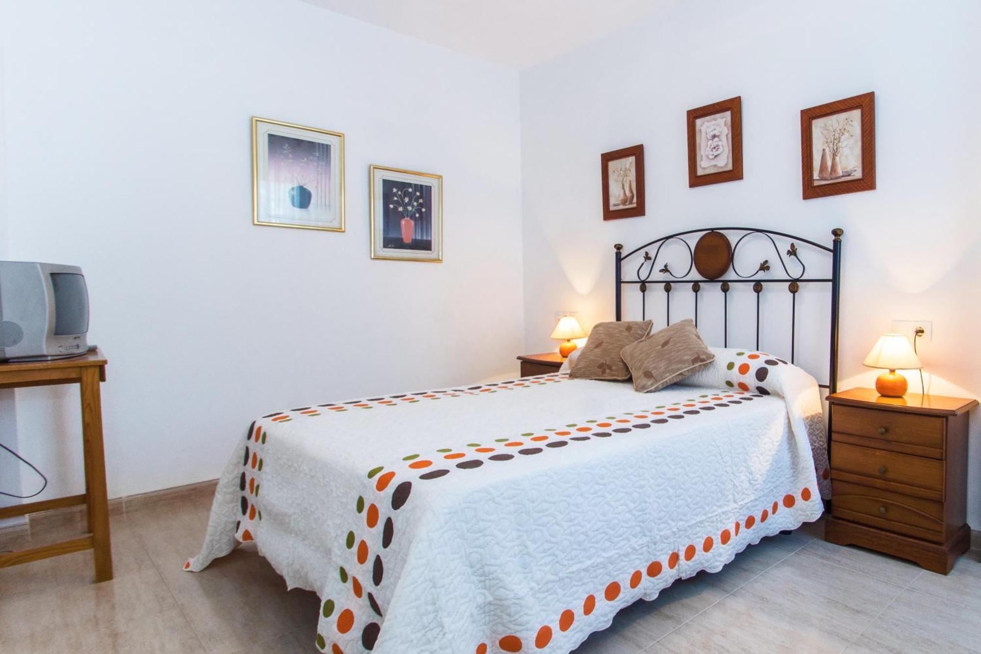 Apartamentos Rotonda Conil De La Frontera Room photo