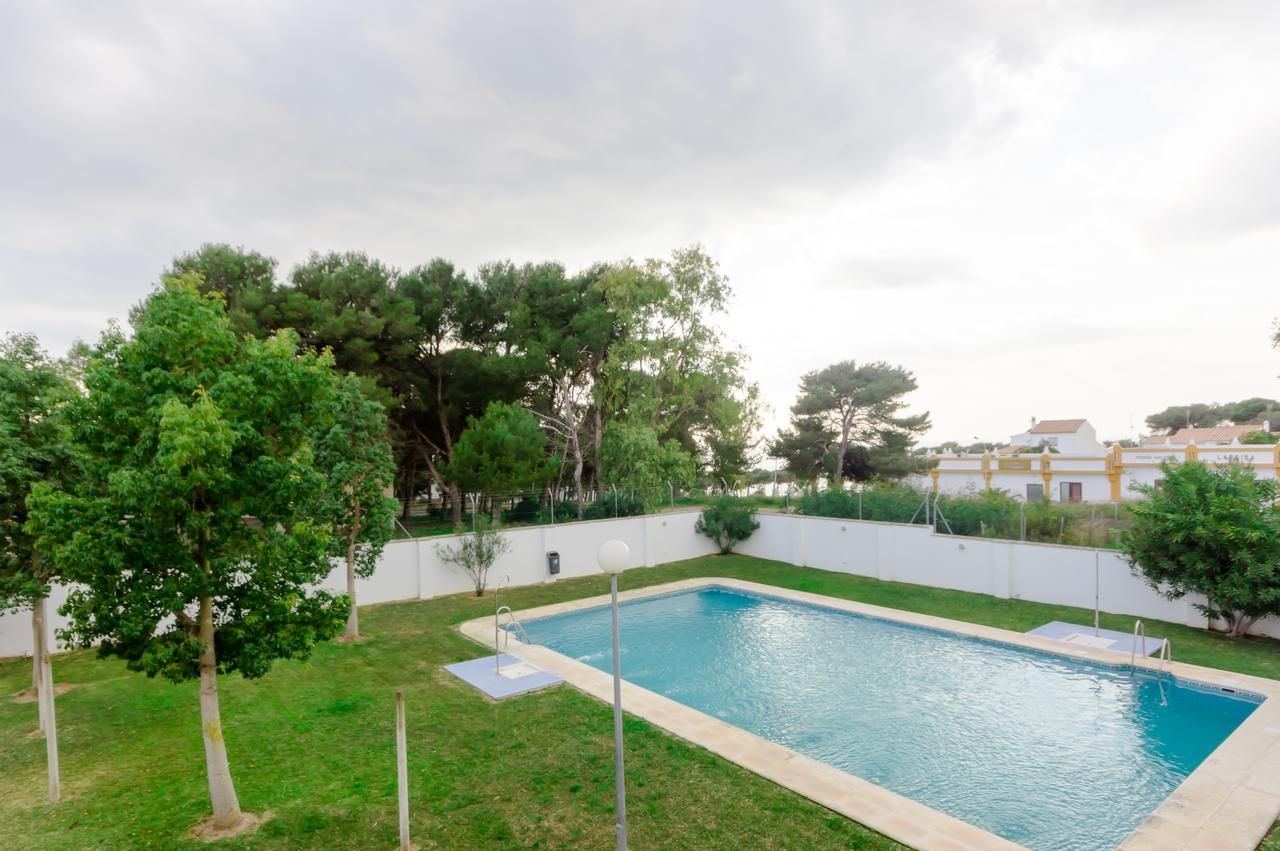 Apartamentos Rotonda Conil De La Frontera Exterior photo